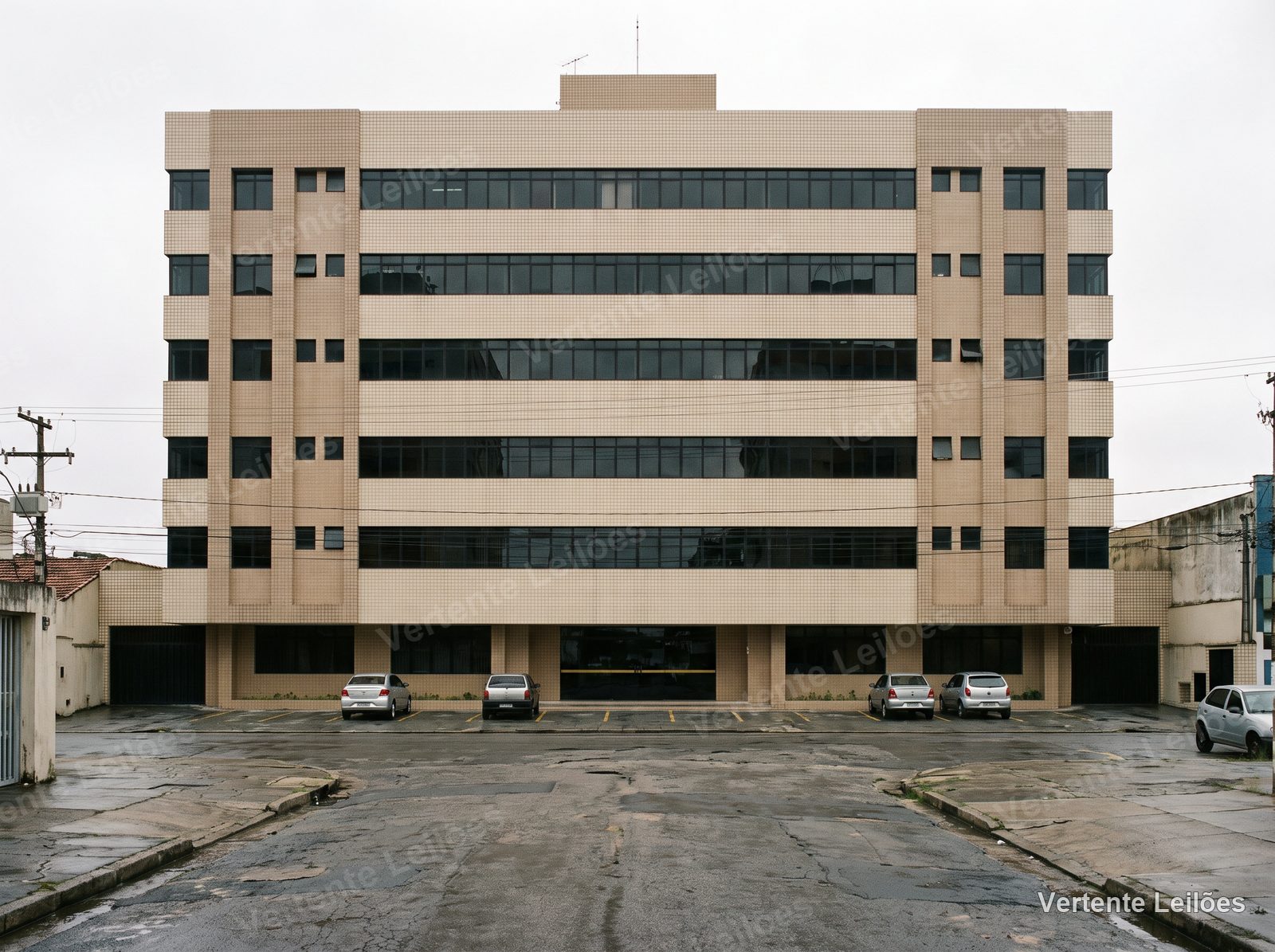 Sala comercial 48 m², em edifício de escritórios